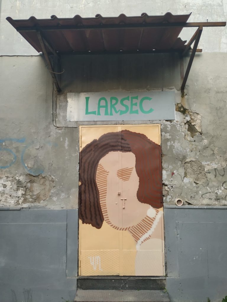 Ria Rosa di Yele Maria è la prima opera di street art a Secondigliano